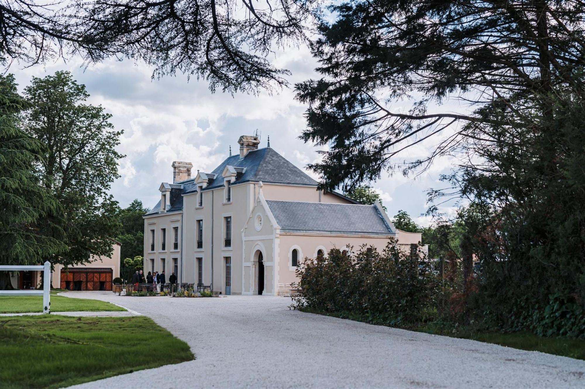 Domaine De L'Ecorcerie Hotel Fontaine-le-Comte Buitenkant foto